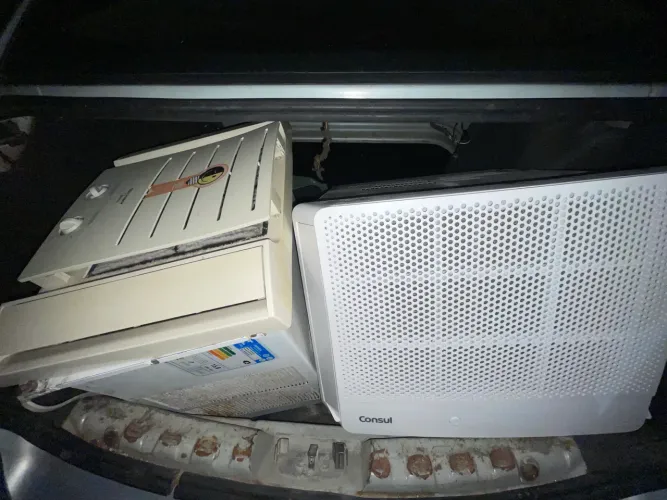 Ar condicionado são os dois pra vender