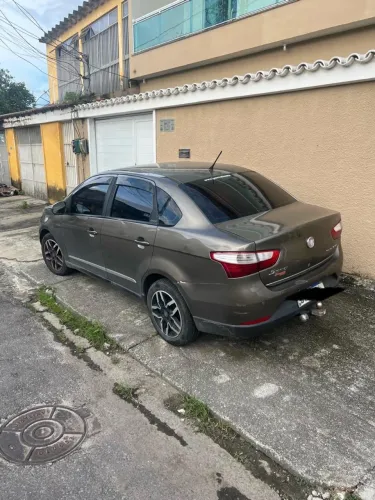 Fiat Grand Siena Essence Dual. 1.6 Flex 16V 2013