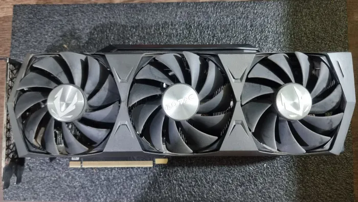 Placa de vídeo DANIFICADA Nvidia Zotac Gaming GeForce RTX 3080