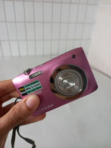 NIKON COOLPIX ROSA COM DEFEITO