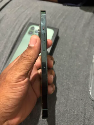 Vendo outro IPhone 13 Pro Max 128 tela trocada por um tela premium