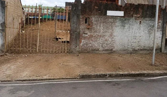 /Terreno Excelente na Santa Lucia, pertinho da Av. principal
