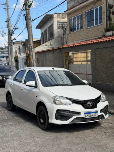 Toyota Etios X Sedan 1.5 Flex 16V 4P Mec. 2019