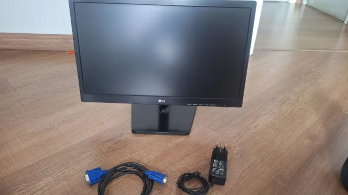 Monitor LG 19,5" HD 20M37AA-B Perfeito