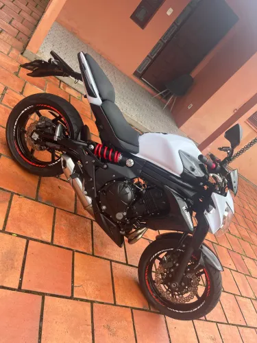 Kawasaki ER-6n