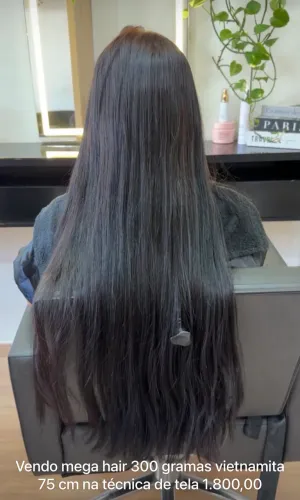 Cabelo Vietnã 190 gramas na técnica de fita 65 cm