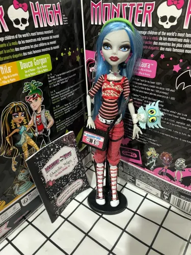 Monster high ghoulia básica w1