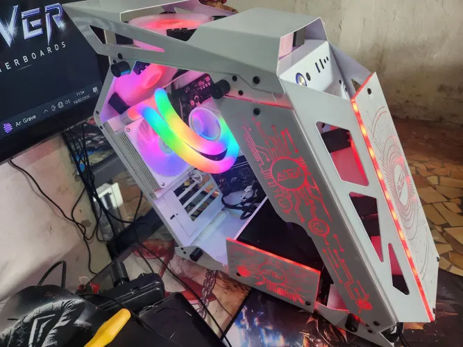 PC Gamer Ryzen 5 8500G, (5.0GHz Turbo) (1x16GB), DDR5, <br>Hd SSD M2 Nvme 256GB + HD 2TB