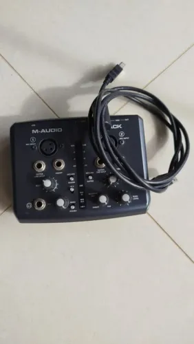 CLÁSSICA: M-AUDIO M-TRACK INTERFACE DE ÁUDIO USB