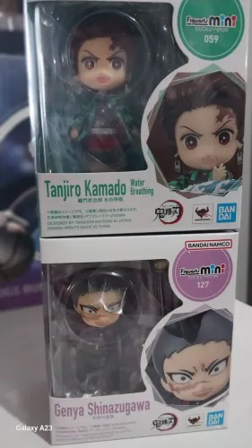 Figuarts mini demon Slayer Tanjiro e Genya Bandai