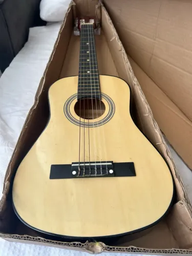  Violão Vinik Junior Cutaway 30?