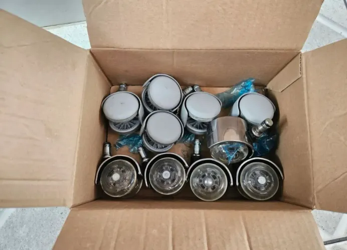 Conjunto de 10 rodinhas de cadeira