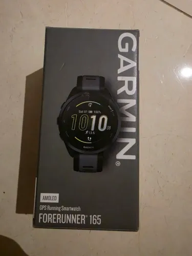 Relogio garmin forerunner 165 NOVO NA CAIXA NUNCA USADO