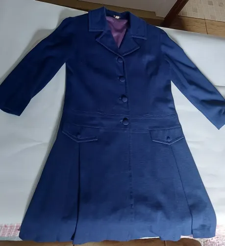 Sobretudo Vintage Azul, com forro, botões e pregas, Cori Pret-a-Porter Anos 50