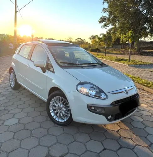 Fiat Punto Essence 1.6 Flex 16V 5P 2014