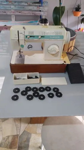 Máquina de costura Singer