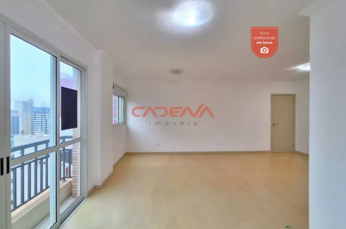 Apartamento com 2 quartos e 2 vagas para aluguel no Centro