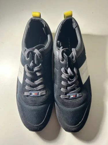 Tênis tommy hilfiger