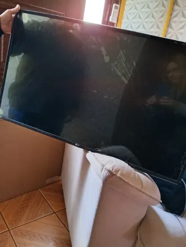 Tv smartv LG 43' com defeito para peças