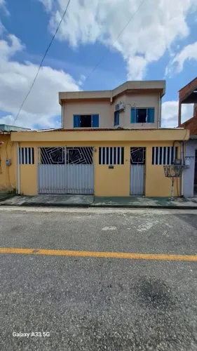 CASA NO CONJUNTO PROMORAR, 4 QUARTOS SENDO 2 SUÍTES, 2 VAGAS, 184 M², MARACANGALHA