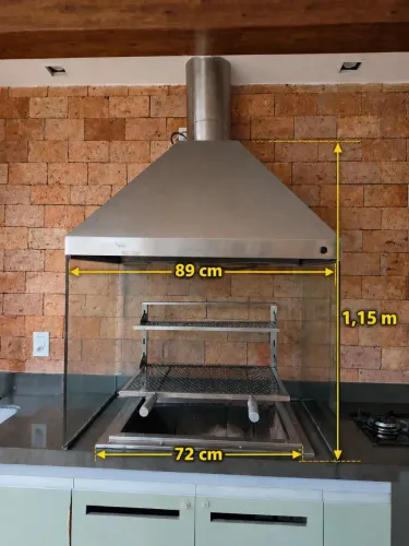 Churrasqueira em inox para bancada com cuba em inox, exaustor e duas grelhas.