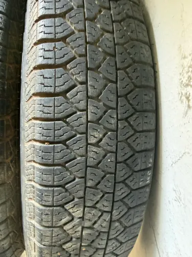 Par de pneus Goodyear Kelly Metric 165R15 fusca Itamar