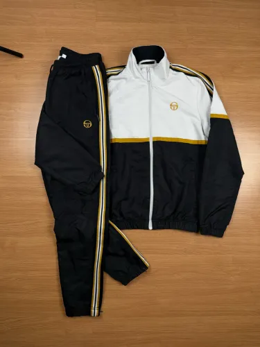 Conjunto Sergio Tacchini