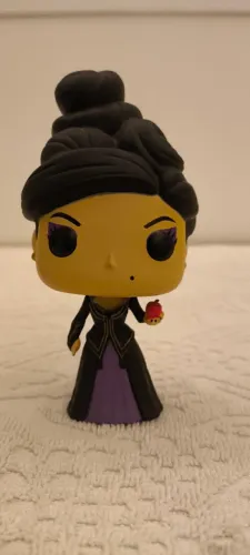 Funko Pop Rainha Má 
