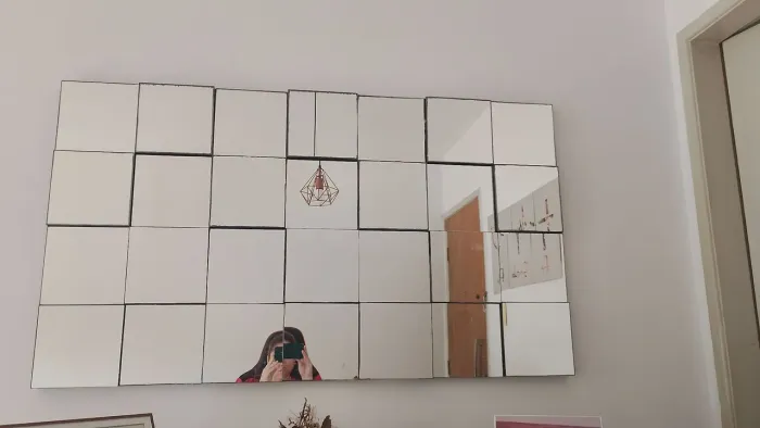 Espelho decorativo 3D com base de madeira