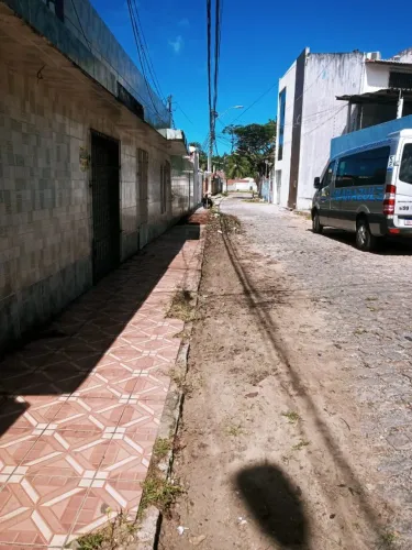 Vende-se casa em Ponta Negra..próximo à praia