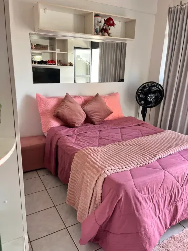 Apt para compartilhar com mulher