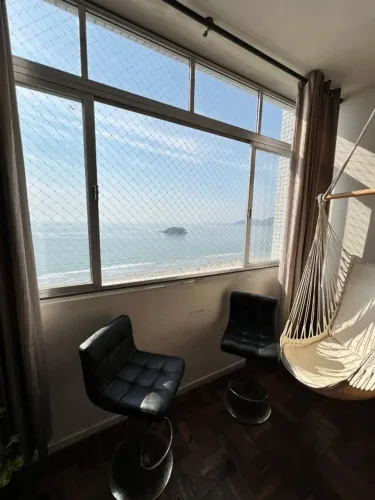 Apartamento Frente Mar no Edifício Imperador - Centro de Balneário Camboriú