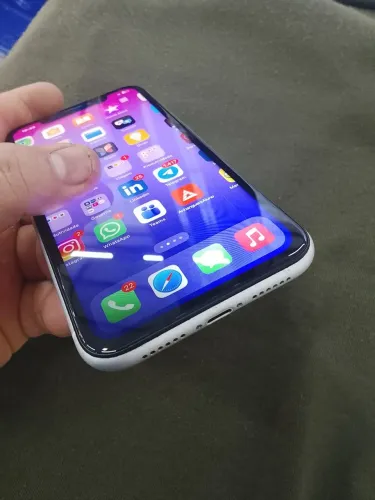 iPhone XR 64 vendo ou troco