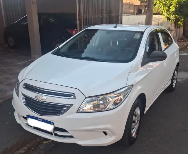 Chevrolet Onix Hatch LT 1.0 8V Flex Power Mec. 4P 2016