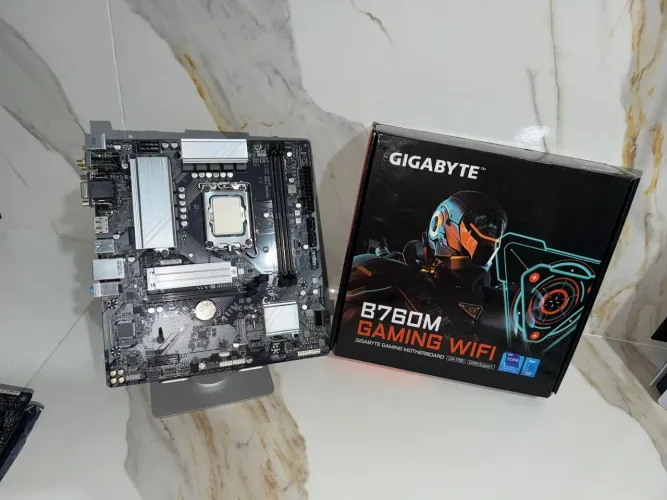 Kit I5 14? + B760M DDR5 Gaming Wi-Fi Zerado na caixa<br>Valor venda R$ 2500.00