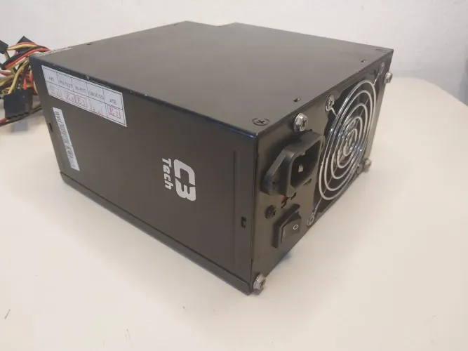 Fonte de Alimentação ATX KMG-5060 600W (Nominal) - Funcionando