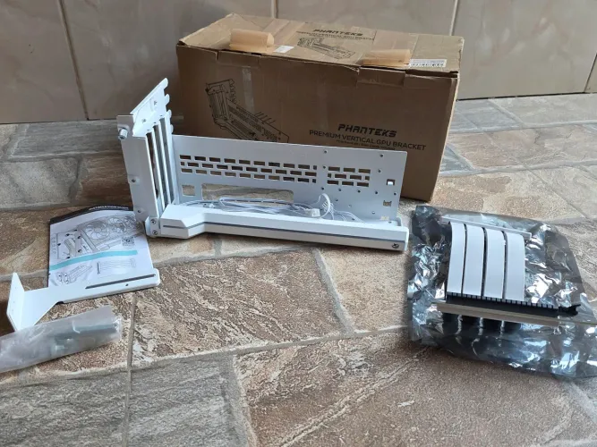 Suporte Vertical Rotativo - Pcie 4.0 Branco Phantek Argb