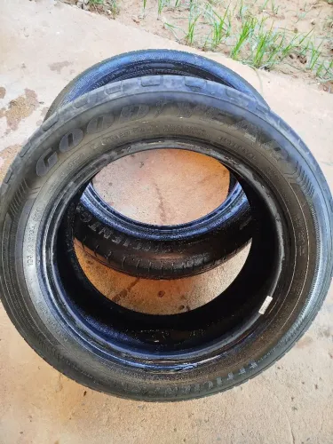 Vendo PNEUS GOODYEAR aro 15