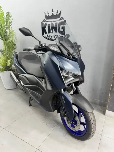Yamaha Xmax 250 2025 - Connected