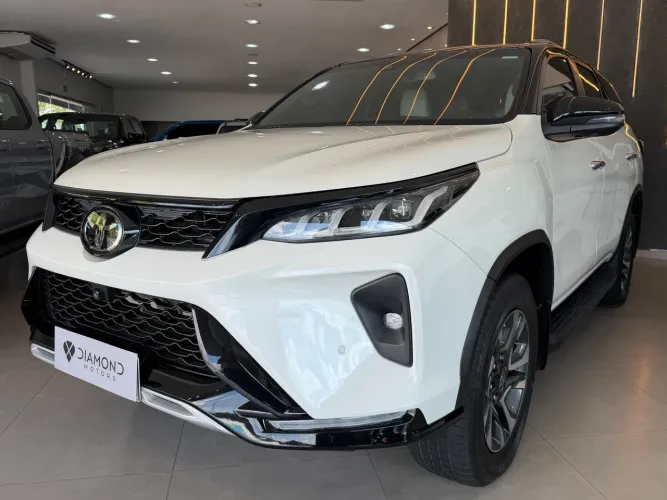 Toyota Hilux SW4 Diamond 2.8 TB 4X4 Die. Aut. 2022