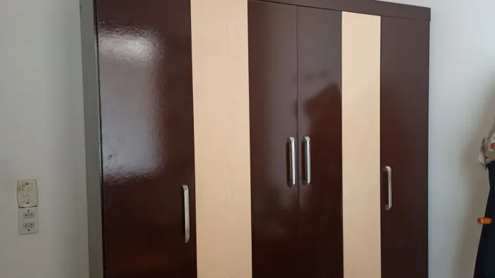 Vende guarda roupa