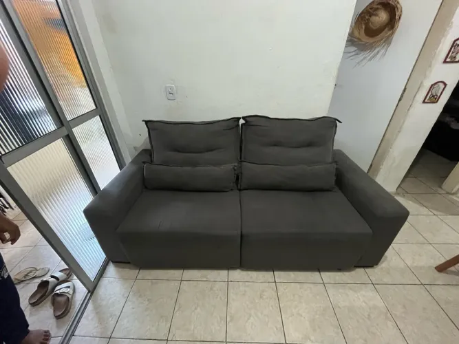 Sofá retrátil/reclinável usado