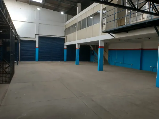 Imóvel para aluguel com 486 metros quadrados em Colônia Santo Antônio - Manaus - AM