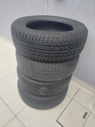 JOGO DE PNEUS YOKOHAMA GEOLANDAR 215/60 R17