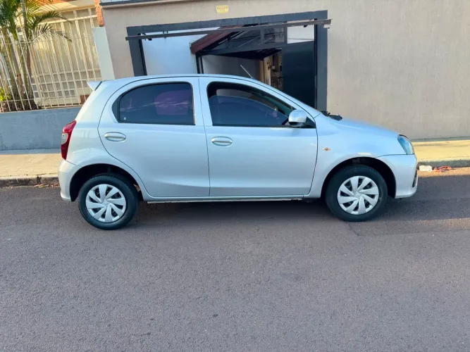 Toyota Etios X 1.3 Flex 16V 5P Aut. 2020