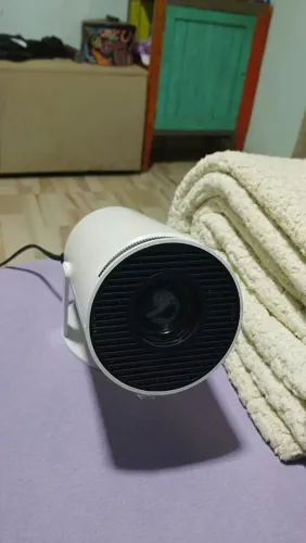 Vendo projetor com tela