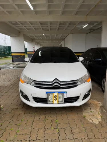 Citroen C4 Lounge Exclusive 1.6 Turbo Flex Aut. 2015
