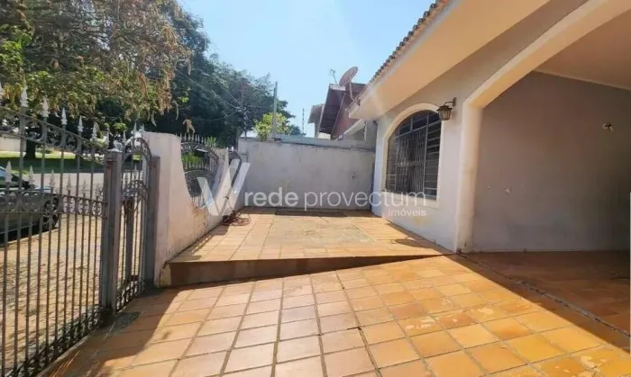 Casa a venda no Jardim Eulina com 4 dormitórios