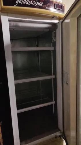 Geladeira pra bar