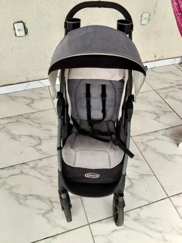 Carrinho de bebê graco em perfeito estado